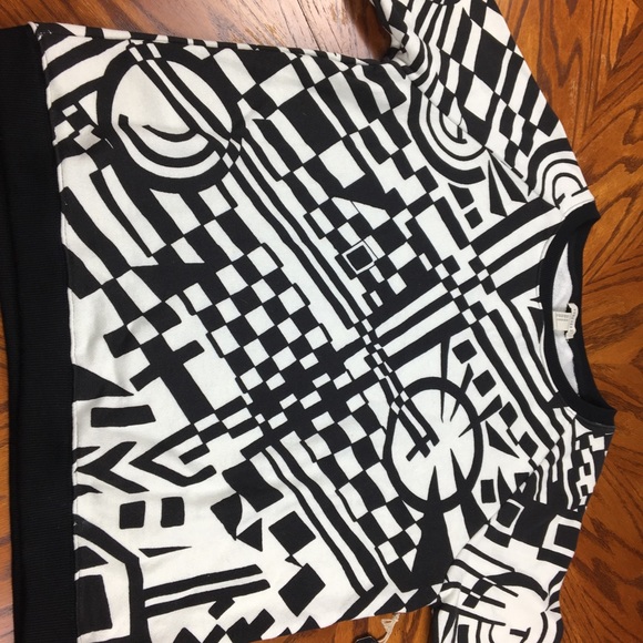 Forever 21 graphic short sleeve sweatshirt sz M - Picture 3 of 3